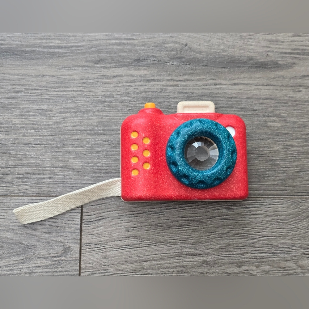 PlanToys My First Wooden Toy Camera